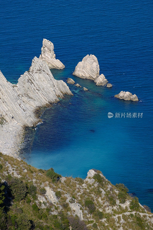 "两姐妹"海滩-里维埃拉德尔康内罗